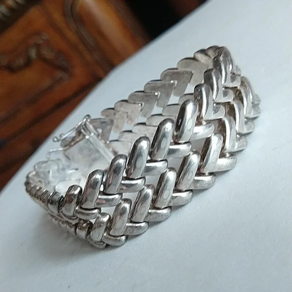 Vintage leaf or vine or leaves style bracelet sterling silver 925